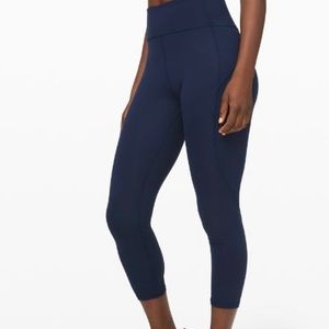 Lululemon Everlux In Movement 23” crop legging, color:nocturnal teal Sz:4